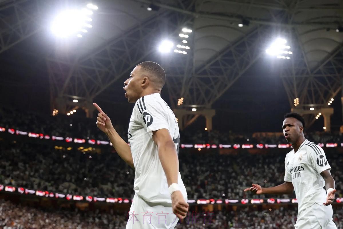 姆巴佩:C罗是皇马的GOAT 庆祝动作是献给他的 姆巴佩:C罗是皇马的GOAT 庆祝动作是献给他的